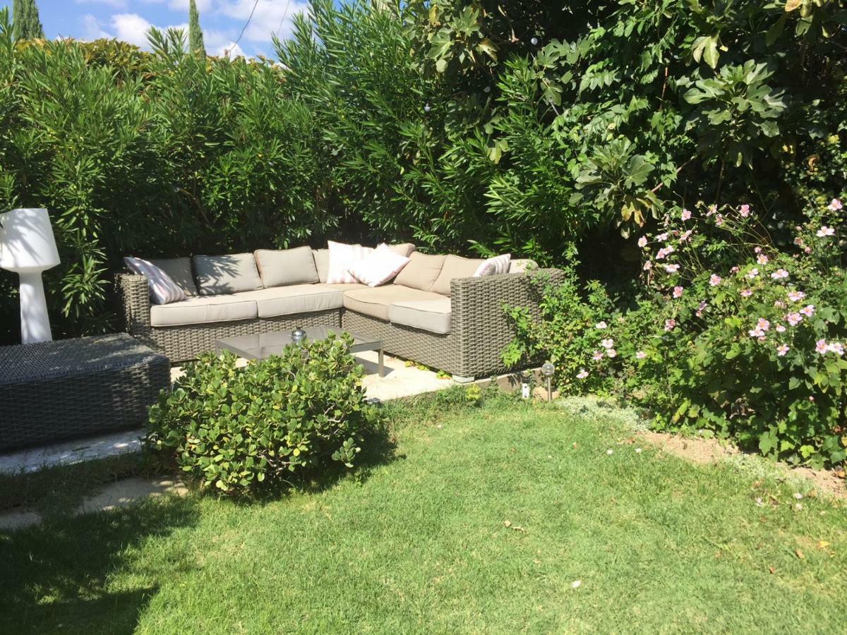 Les Aiguieres En Provence Bed & Breakfast Suze-la-Rousse Dış mekan fotoğraf